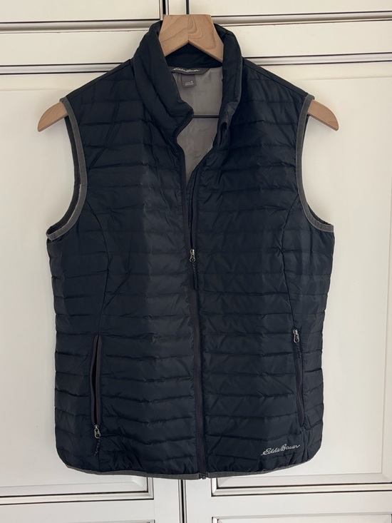 Eddie Bauer Jackets & Blazers - Eddie Bauer Black EB 700 Goose Down Full Zip Puffer Vest Women’s Outdoors Small‎